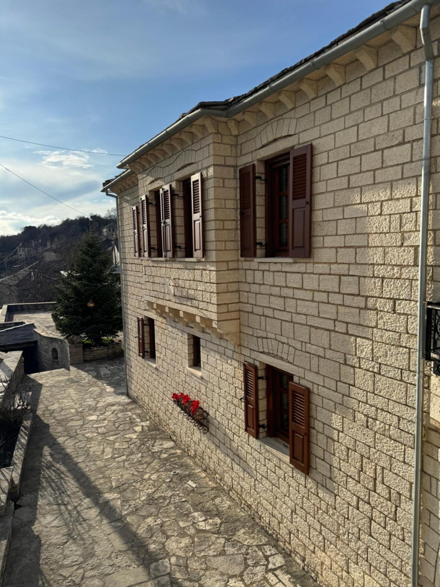 Вілла Βίτσα Πετρόκτιστο Αρχοντικό "Ιόλη" Με Θέα Ζαγόρι Екстер'єр фото
